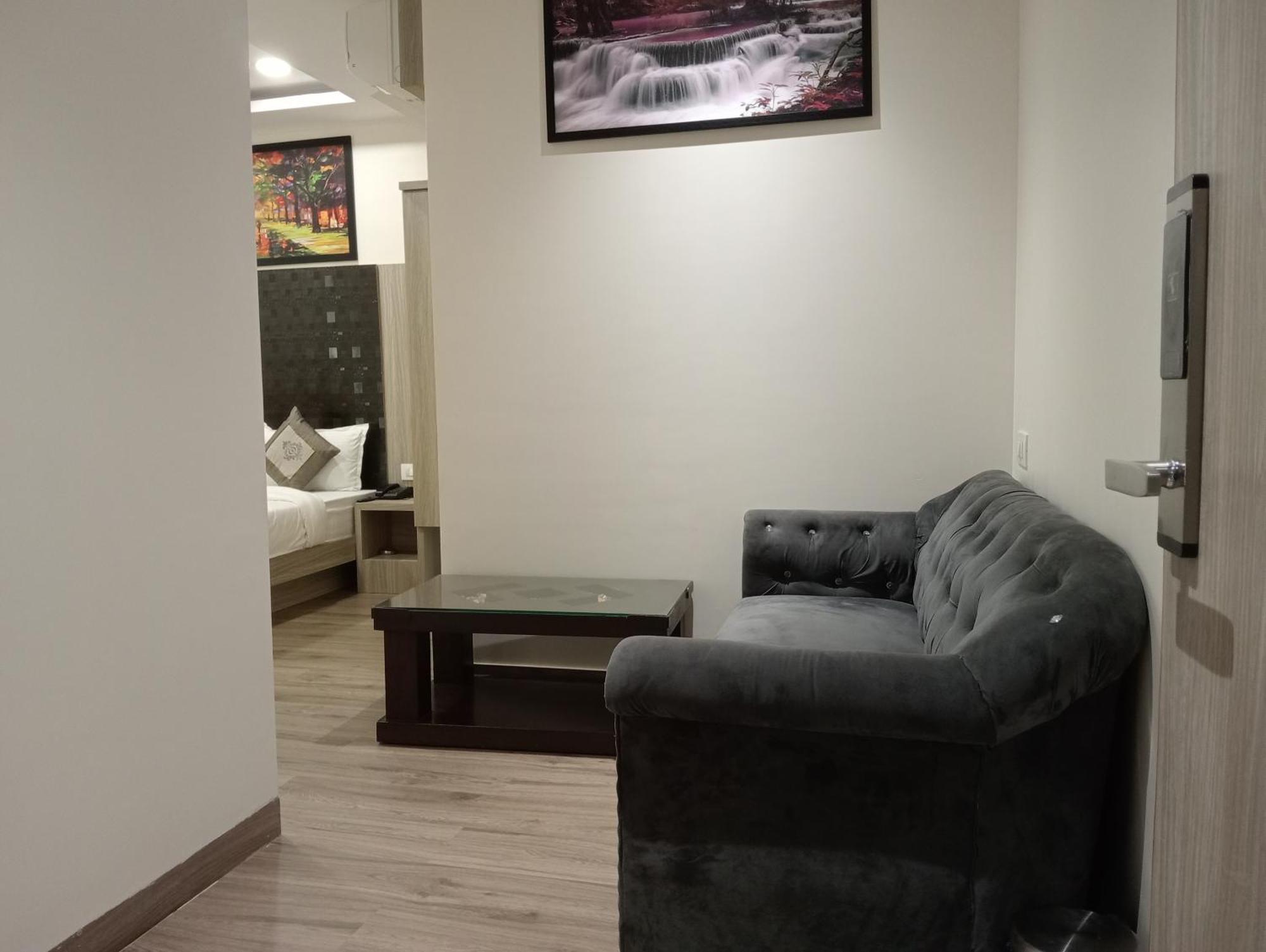 Hotel Arts International Мумбай Екстериор снимка
